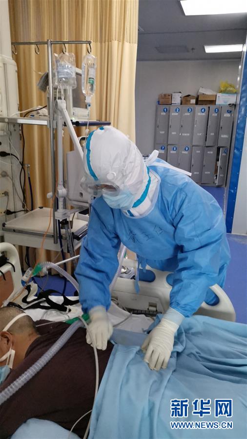 （一線抗疫群英譜·圖文互動）（2）“從高原奔赴平原，我們傾囊相助”——青海援湖北醫(yī)療隊女醫(yī)生戴春的故事 