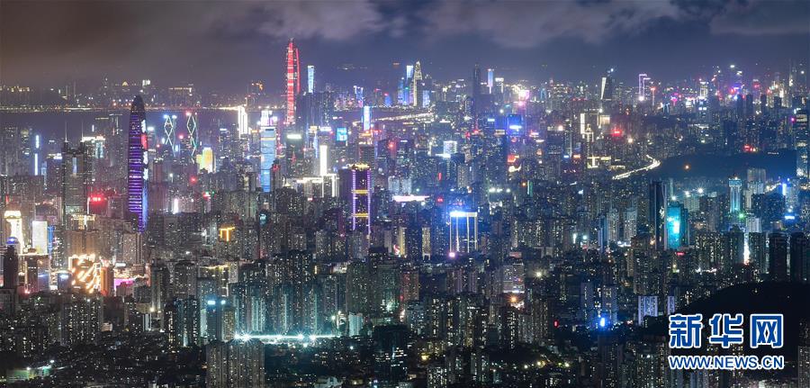 （新華全媒頭條·圖文互動(dòng)）（18）偉大旗幟引領(lǐng)歷史巨變——習(xí)近平新時(shí)代中國特色社會(huì)主義思想指引“十三五”經(jīng)濟(jì)社會(huì)發(fā)展述評