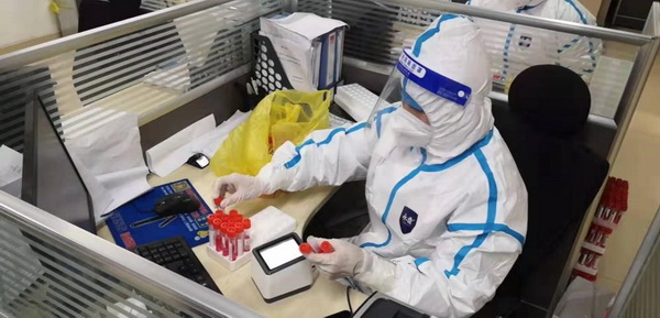 西安高新區(qū)第五十三疫情防控專班：“奔赴”與“守護”