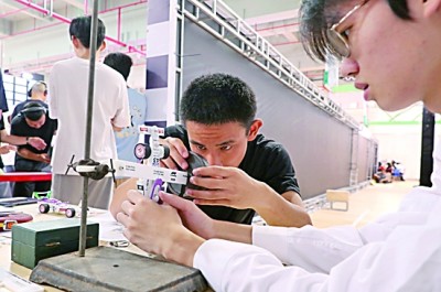 激勵創(chuàng)新，樹立“強國有我”鴻鵠志